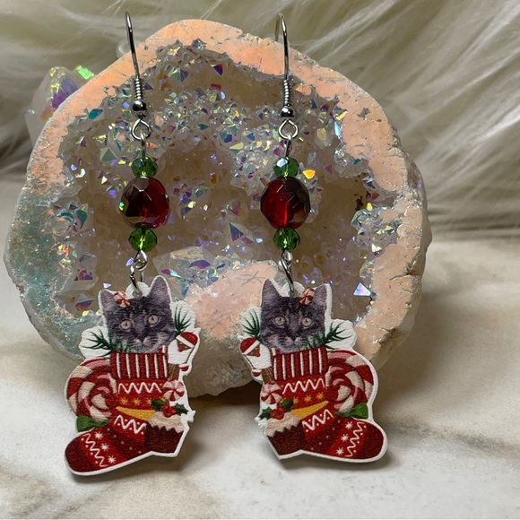 Kitty Cat Christmas Earrings - Picture 3 of 7